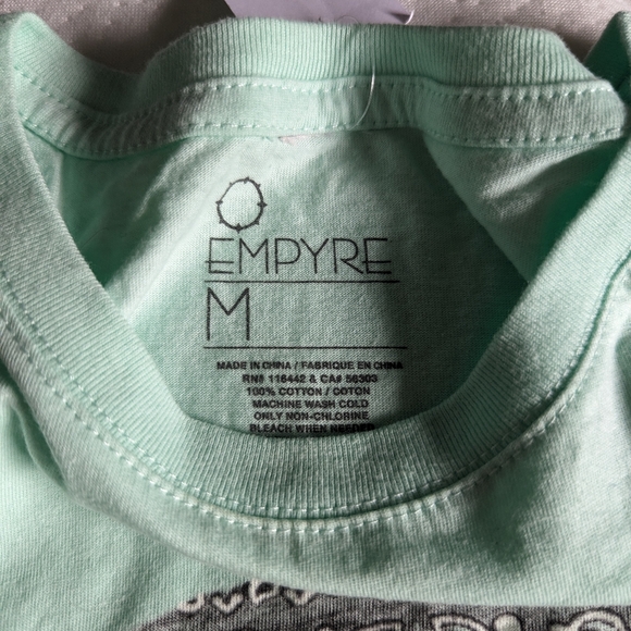 NWT Skull T-shirt - Picture 2 of 3